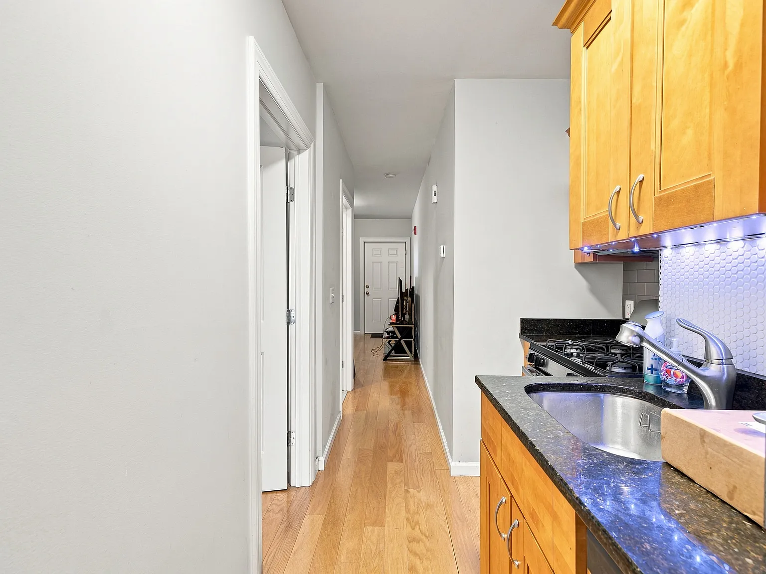 28 1st St — Photo 2