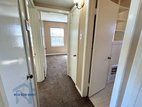 5th image of 903 E Lion Dr #C