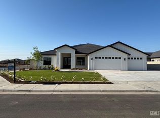 16725 Pinecrest Ct, Bakersfield, CA 93314