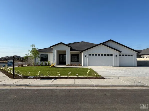 16725 Pinecrest Ct, Bakersfield, CA 93314