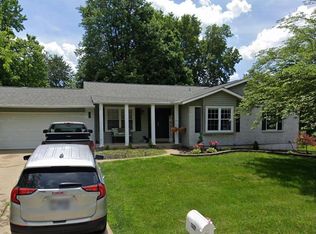 1322 Woodstone Dr, Saint Charles, MO