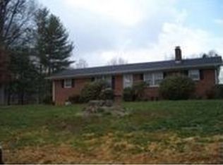 109 S Patrick Dr, Gray, TN 37615