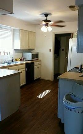 2nd image of 2431 Heathercrest Dr