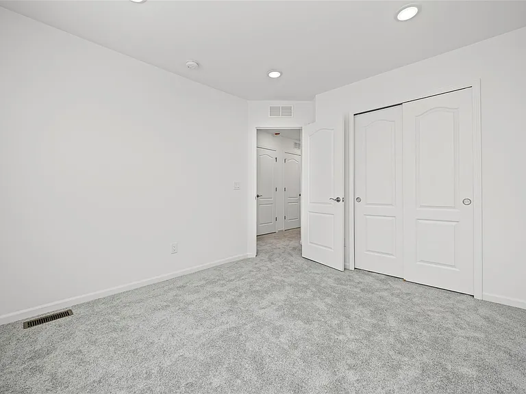 43071 Atwood Ave — Photo 40