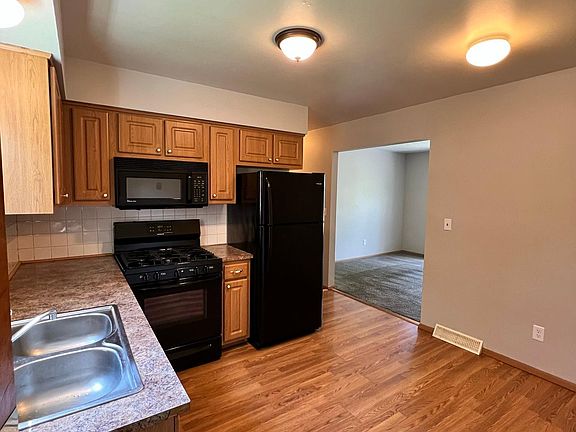 2nd image of 1031 Caddo Ave #1031