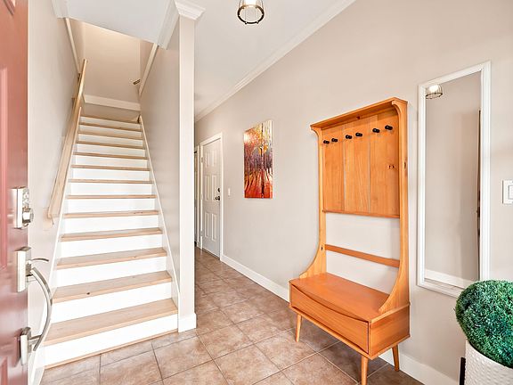 3rd image of 5900 Jinkerson Rd #10