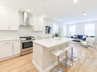 42 Chelsea St #1, Boston, MA, 02128
