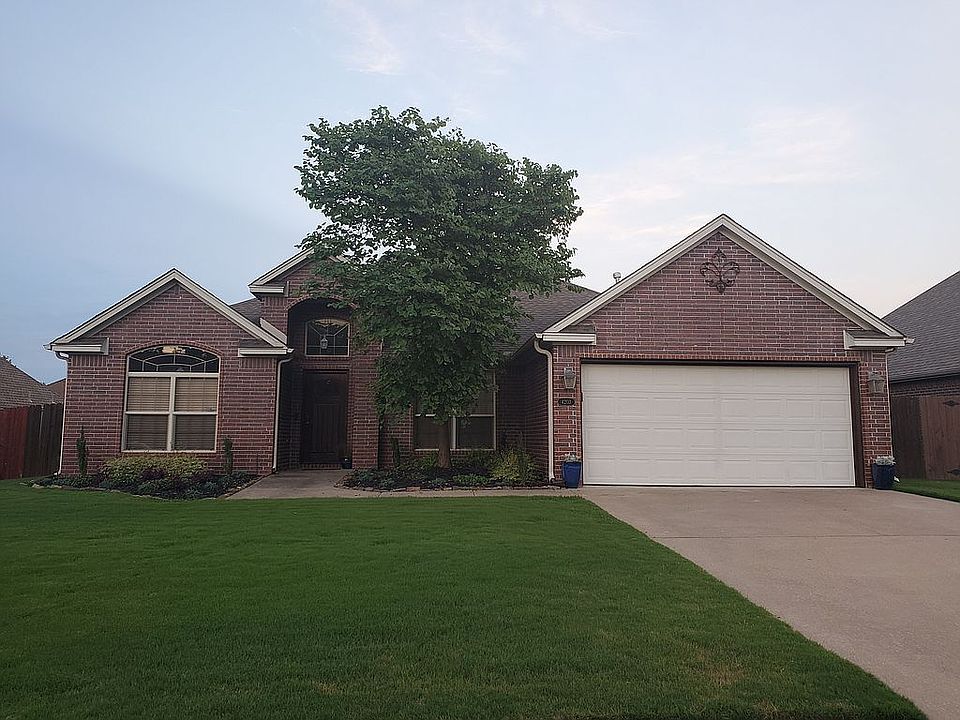 1st image of 4203 SW Staverton Dr