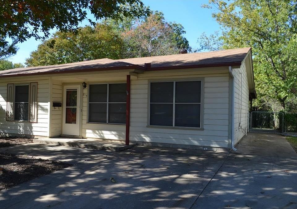 1st image of 815 Denton Dr