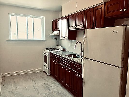 1st image of 20-27 23rd St #2A
