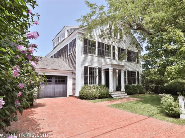 54 Fuller St, Edgartown, MA 02539