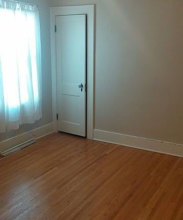 5th image of 407 Yellowstone Ave