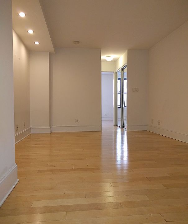 1st image of 216 E 29th St #2D