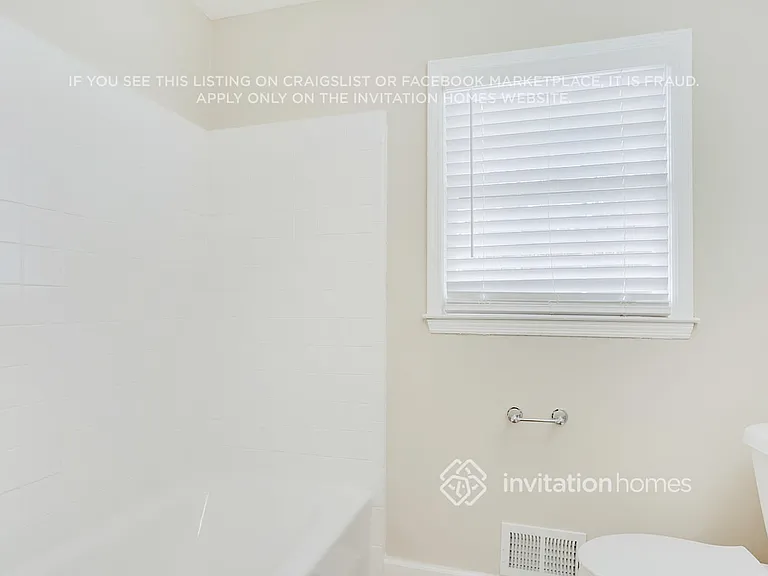 5670 Orly Ter — Photo 25