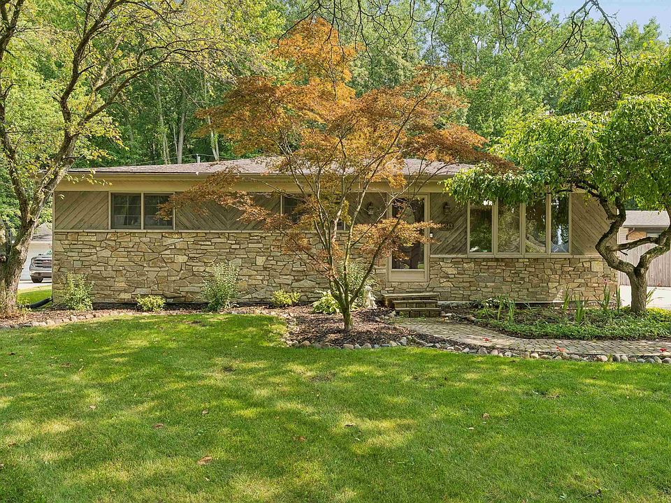 1st image of 48343 Forbes Dr