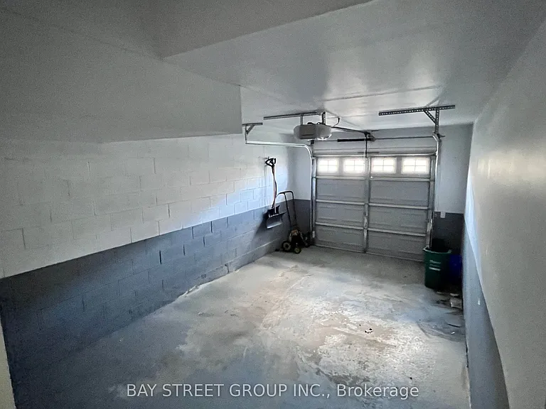 13 Highbury Ct — Photo 19
