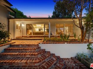 8056 Mulholland Dr, Los Angeles, CA 90046