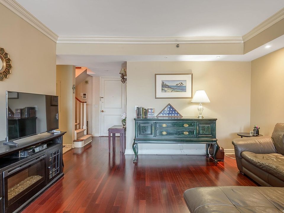 Wyndham 111 Cherry Valley Ave Garden City NY Zillow