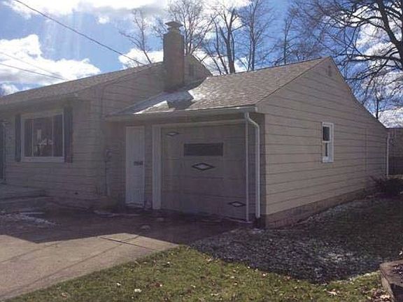 2nd image of 379 Meadowbrook Ave