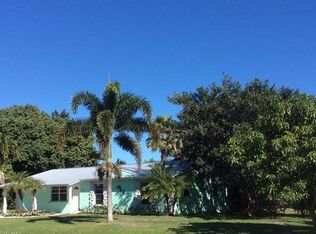15896 Bellflower St, Bokeelia, FL 33922