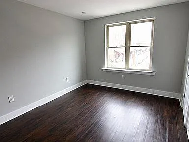 2 bed, 1000 sqft, $1,700 — Photo 3