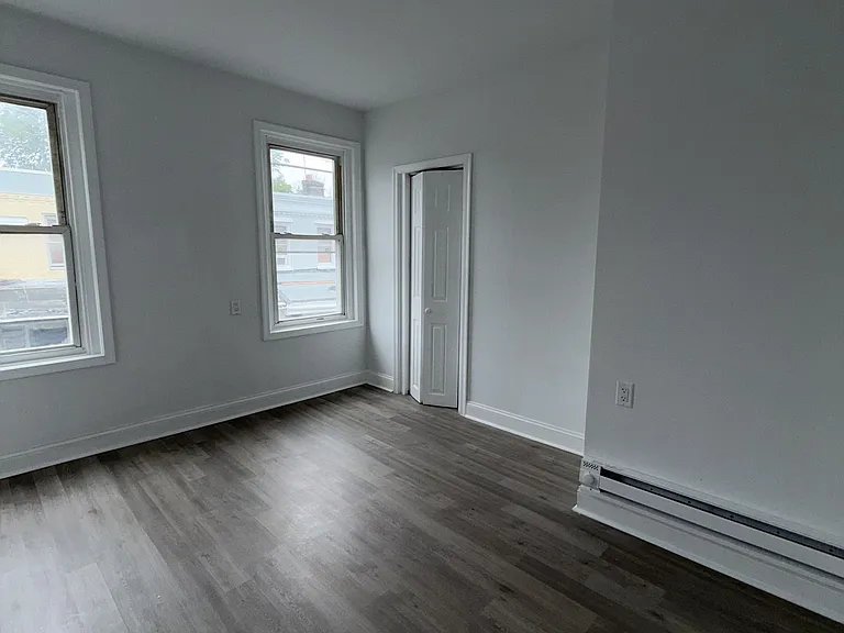 6403 Glenmore Ave #1 — Photo 13