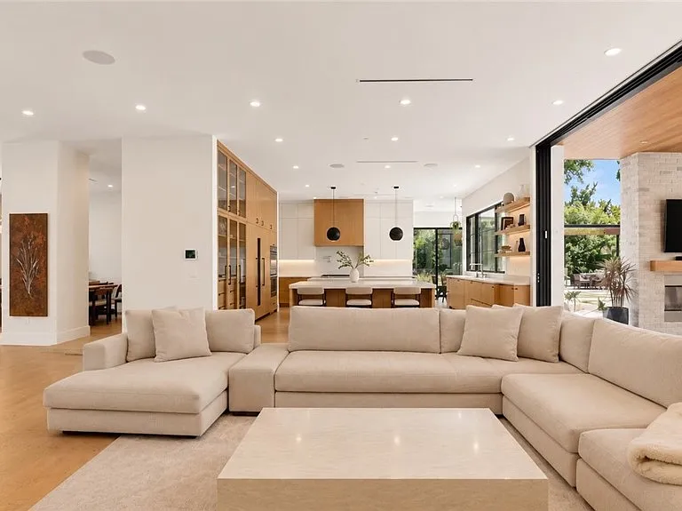 5050 Arundel Dr — Photo 54