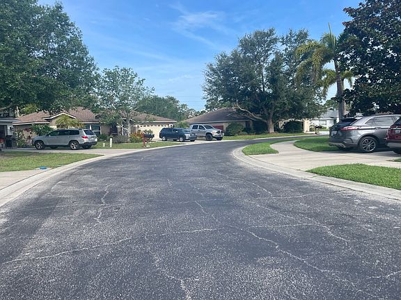 4th image of 2413 Appaloosa Cir