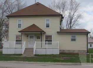 114 E Ames St, Russell, IA 50238