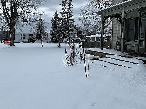 5th image of 1653 King Ave