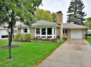 1009 Community Dr, La Grange Park, IL