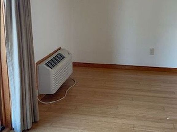 5th image of 1010 W Pine St Unit 303