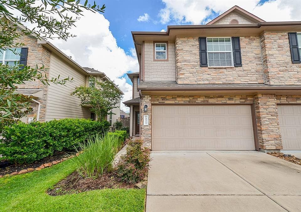 1st image of 24522 Folkstone Cir