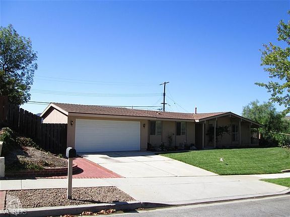 3rd image of 118 Lear Cir