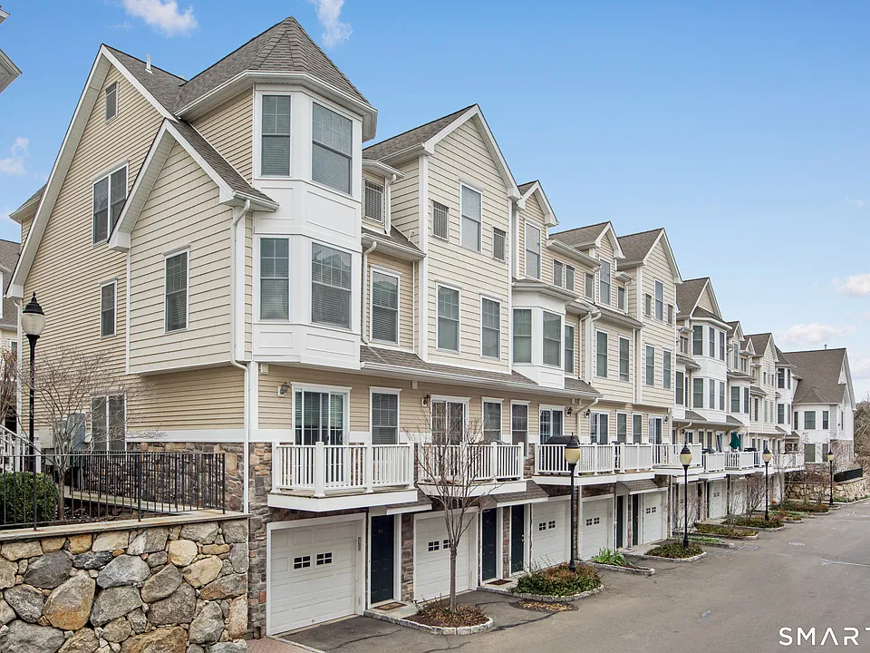 85 Camp Ave #9E