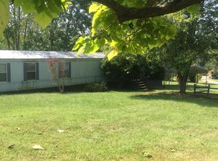 100 Peverall St, Goodview, VA 24095