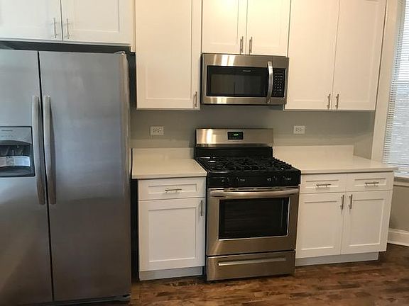 3rd image of 1322 W Eddy St #1