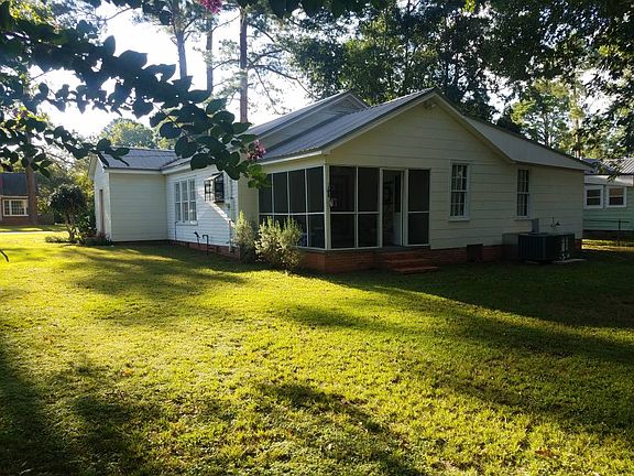5th image of 104 Rosewood Dr