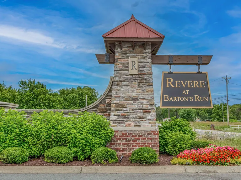 Revere at Barton's Run — Photo 1