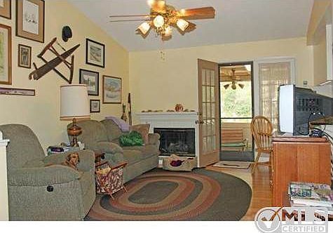 5th image of 26377 Rainbow Glen Dr #260