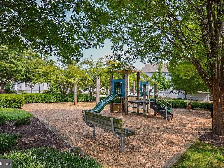 14001 Rockingham Rd — Photo 29