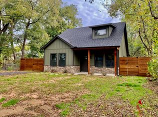 837 3rd St SW, Paris, TX 75460