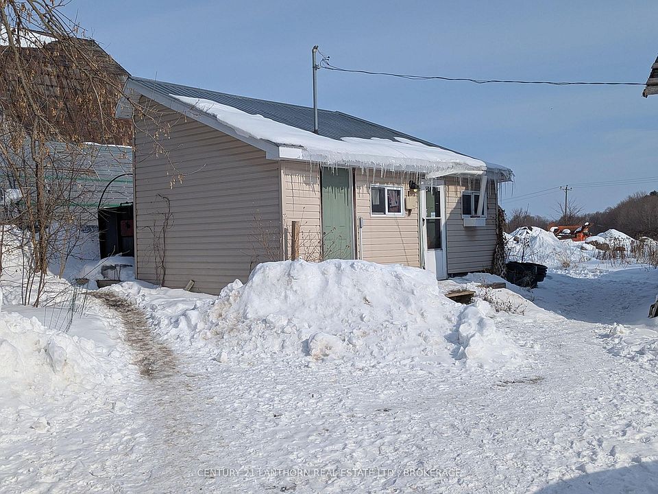 1st image of 3227 County Road 32