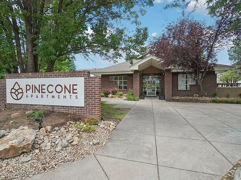 Pinecone Apartments — Photo 41