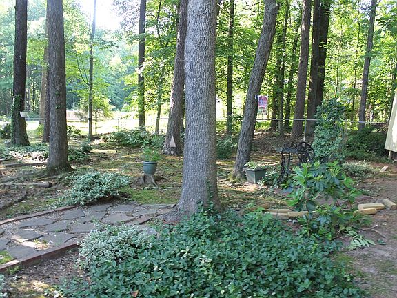 3rd image of 126 Annhurst Dr