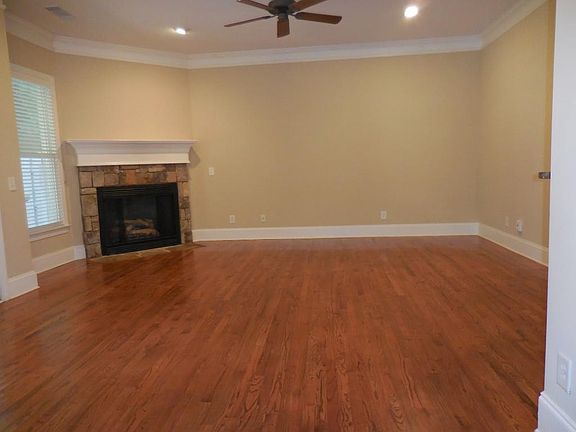 4th image of 4424 Wilkerson Manor Dr SE