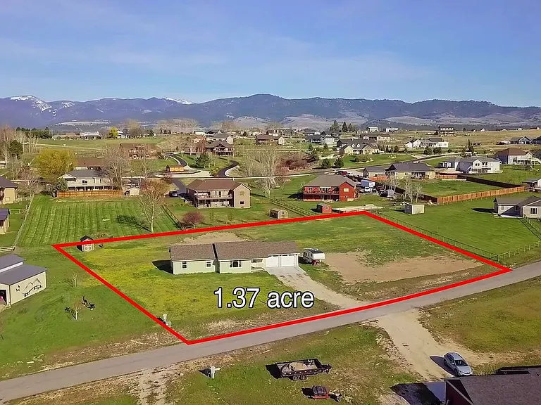 668 Winding Creek Trl — Photo 34