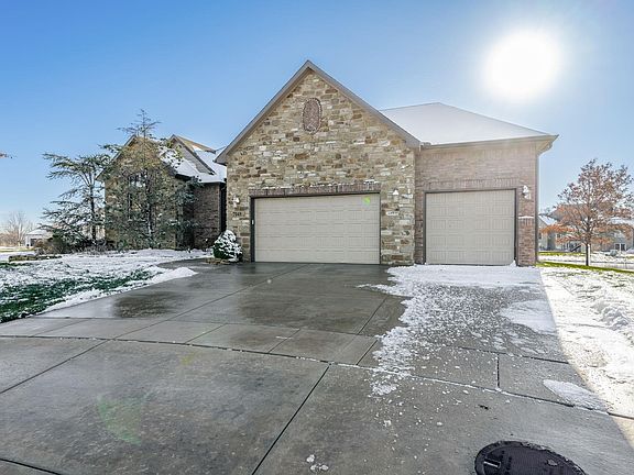 2nd image of 7948 E Caribou Pl