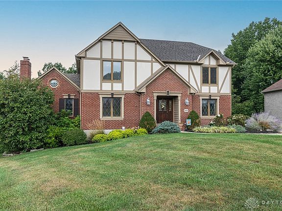 4th image of 3341 Parkhill Dr