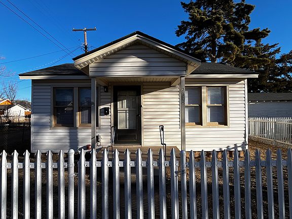 White picket fence